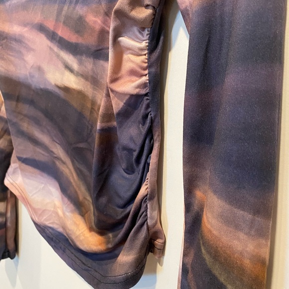 SHEIN Asymmetrical Blue and Orange Fitted Crop Top - Picture 3 of 4